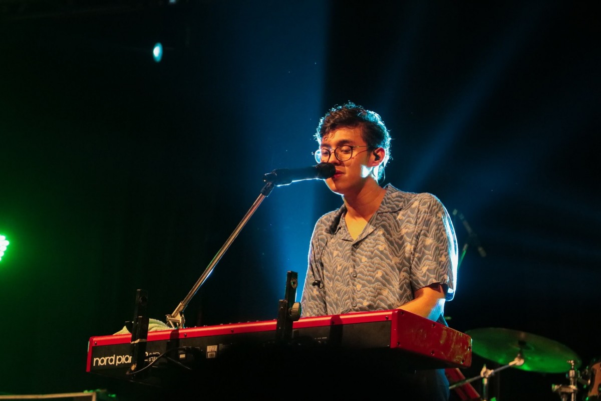 Berkarir Independent atau Masuk Label Musik Besar?